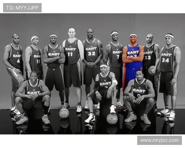 詹姆斯与足球明星同框合影展现体育巨星的友谊与魅力