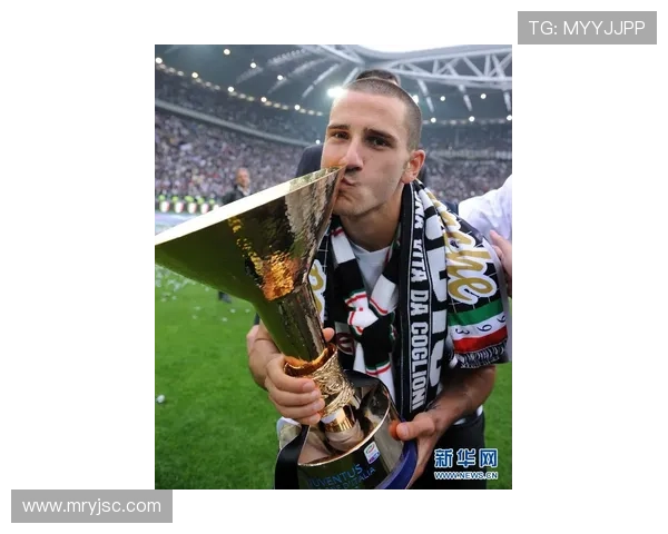 黑人足球明星老将的传奇故事与辉煌成就回顾